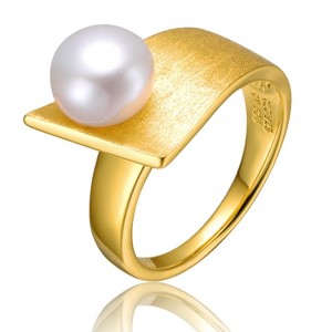 Guili Sterling Silver Gold-Plated Linear Ring with Genuine Freshwater Pearl in Black or White in Sizes 5, 6, 7, 8, and 9 – Elegant, Timeless Design - 1 of 2