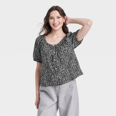 Women's Puff Short Sleeve Blouse - Universal Thread™