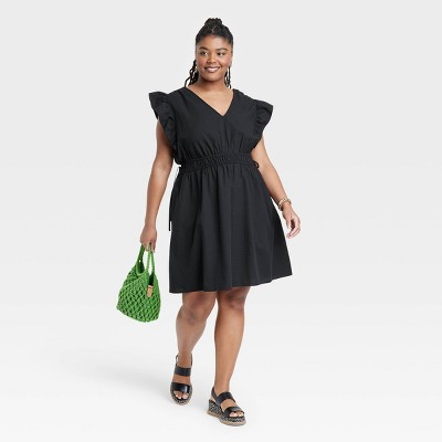 Universal thread store wrap dress