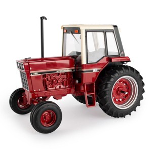 ERTL 1/16 International Harvester 786 With Cab Prestige Collection 44220 - 1 of 4