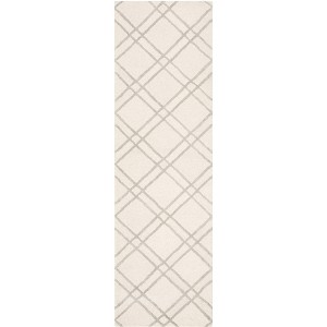 Himalaya HIM901 Hand Tufted Indoor Rugs - Safavieh - 1 of 4