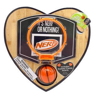 Frankford Nerf Valentine's Basketball Heart Box – 3.17 oz Gummy