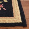 Chelsea HK210 Machine Made Rug - Safavieh - 3 of 4