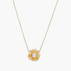 Bearfruit Jewelry Sterling Silver 18k Gold Plated Flora Cultured Pearl Necklace - 1 of 4