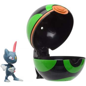 Jazwares, Inc. Pokemon Clip N Go Poke Ball Set | 2 Inch Sneasel & Dusk Ball