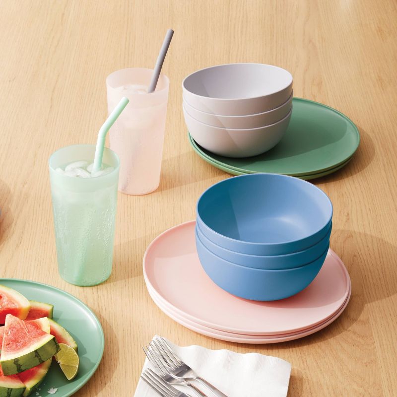 10.5&#34; Plastic Dinner Plate Light Pink - Room Essentials&#8482;, 3 of 4