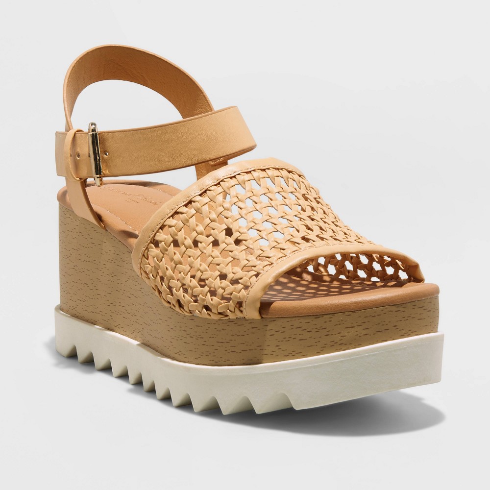 Women's Alba Platform Heels - Universal Thread Tan 7