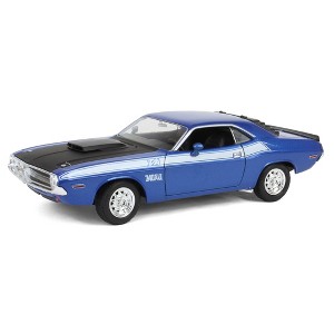First Gear 1/24 Blue 1970 Dodge Challenger T/A 340 Six Pak Car 49-3173 - 1 of 4