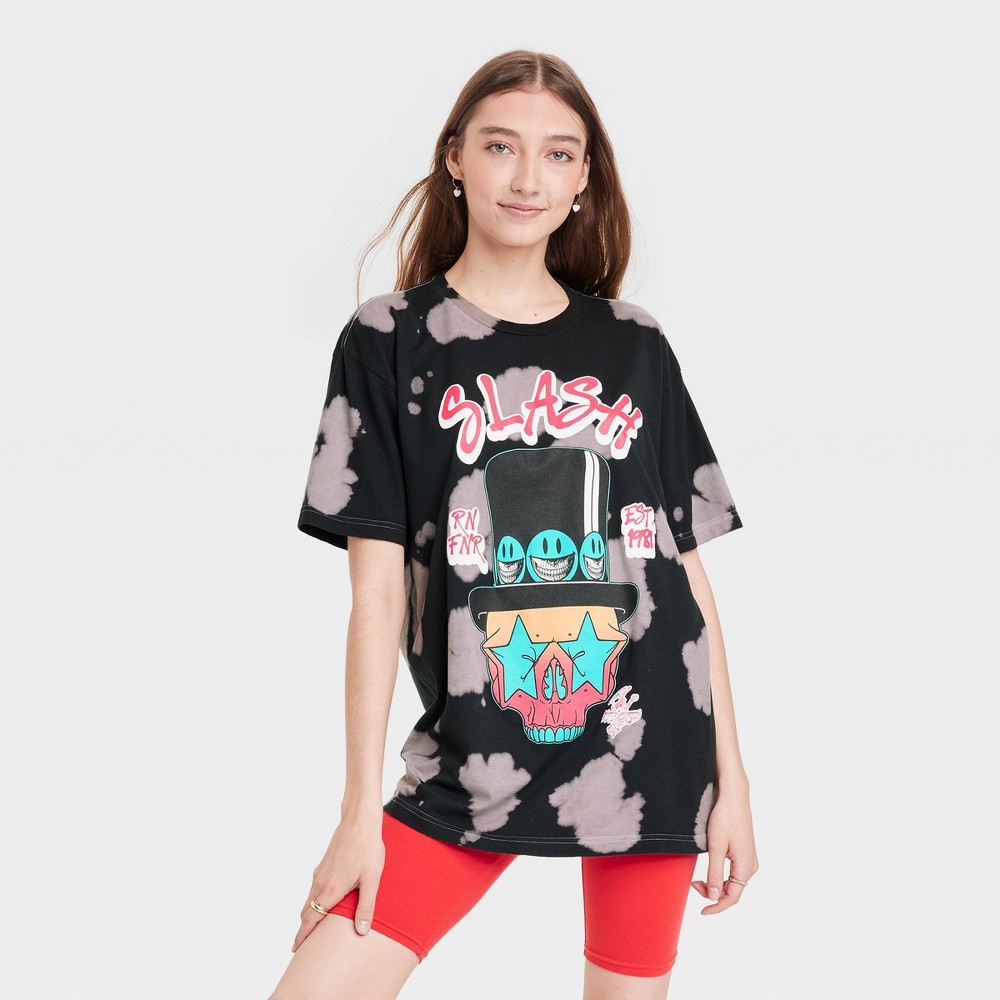 Women's Slash Oversized Short Sleeve Graphic T-Shirt - S, Green/Black