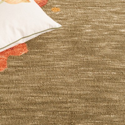 Handmade Floral Wool Area Rug in Pup Tent, 5' x 8'