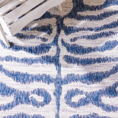 Ivory and Navy Animal Print Indoor/Outdoor Rug