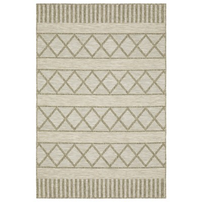 Oriental Weavers Tortuga TR11A Tan/ Light Brown Indoor/Outdoor Area Rug - 7'10" x 10'