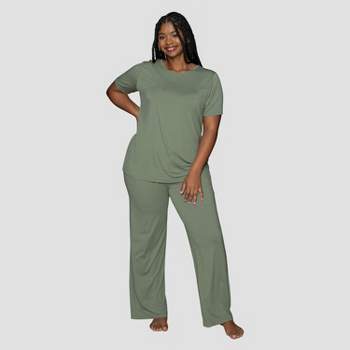 Vanity Fair Womens Beyond Comfort Short Sleeve Pajama Set 90130 - Black - L  : Target