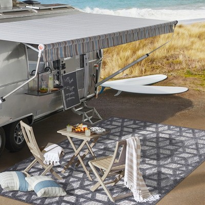 Dark Gray Geometric Rectangular Indoor/Outdoor Rug