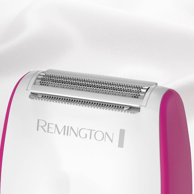 Remington Compact Women&#39;s Travel Electric Shaver WSF4810D - Trial Size, 3 of 11