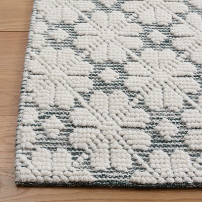 Handmade Ivory and Green Wool 9' x 12' Area Rug