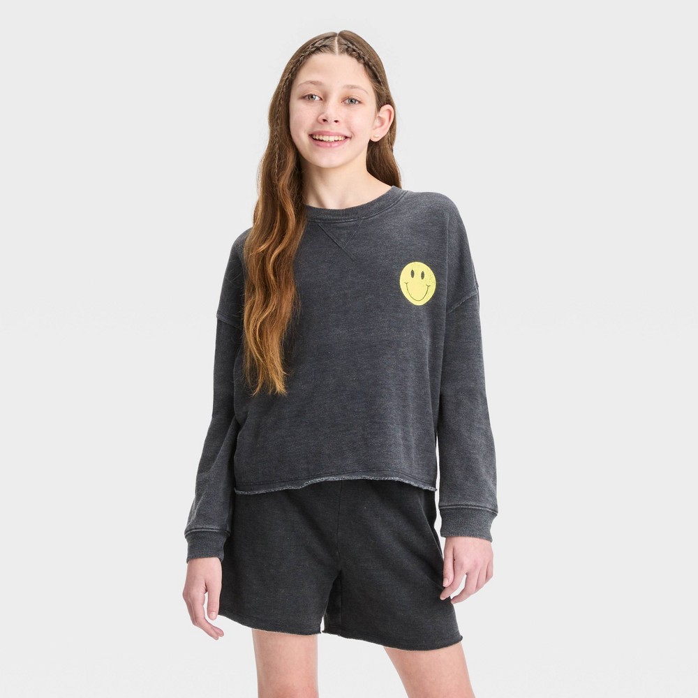 case pack of 23 Girls' Cropped Fleece Crewneck Sweatshirt - art class™ Black S(3)M(5)L(6) xl(4)xxl (5) 