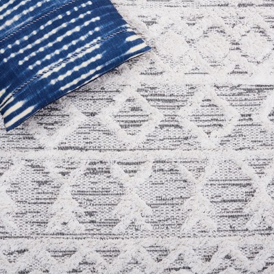 Augustine Off-White Synthetic Flat Woven 5' x 7' Rug