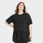 Women's Linen Boxy Short-Sleeve T-Shirt - Universal Thread™