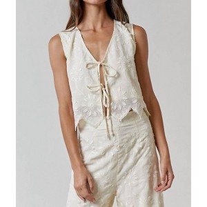 Women's Embroidered Vest - lalavon - 1 of 4