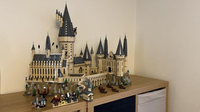 LEGO Harry Potter Hogwarts Castle 71043 Building Set - Model Kit with  Minifigures, Featuring Wand, Boats, and Spider Figure, Gryffindor and