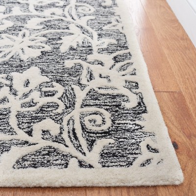Handcrafted Elegance 8' x 10' Black Wool Tufted Area Rug