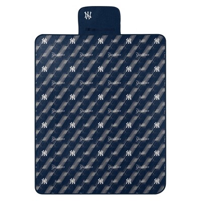 MLB New York Yankees New School Mink Sherpa Throw Blanket