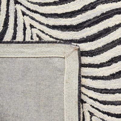 Metro Black and Beige Hand-Tufted Wool Area Rug, 6' x 6'
