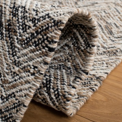 Bohemian Bliss Hand-Woven Kilim Wool Area Rug - Multicolor
