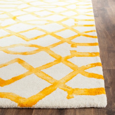Ivory and Gold Hand-Tufted Wool 8' x 10' Rug