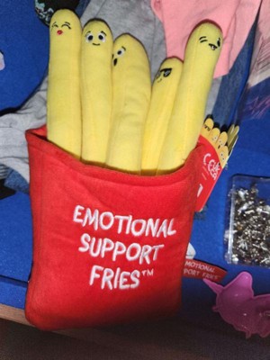 Huskies have big emotions, so we got her some emotional support fries 🤣  All items 🖇️ on our store front🥰 @_mayahuskyy #huskies…