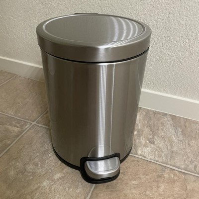 5l Round Step Trash Can Black - Brightroom™ : Target