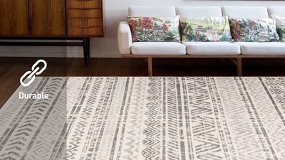 Gray Geometric Distressed Round Synthetic Area Rug 6'6"