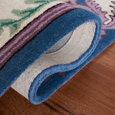 Luxembourg Ivory and Pink Floral Handmade Wool Area Rug 5' x 8'