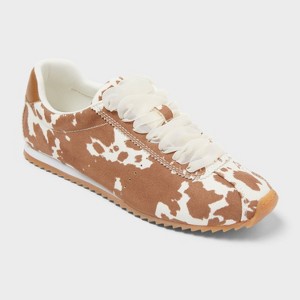 Women’s JoJo Loafers with Memory Foam Insole – Universal Thread™ Cream - 1 of 4