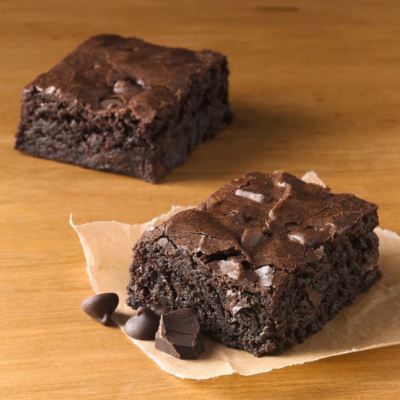 Betty Crocker Supreme Chocolate Chunk Brownie Mix - 18oz, 3 of 13