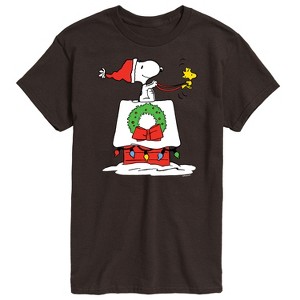Men's - Peanuts - Snoopy & Woodstock House Sleigh Short Sleeve Graphic T-Shirt - 1 of 4