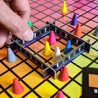Детские игрушки The Op Games Hues & Cues Game: Strategy Board Game for 3-10 Players by — фото 7
