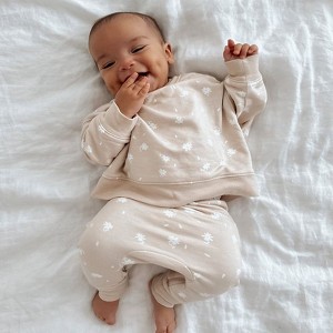 günamüna® Baby Two - Piece Set with DIAPER-ZiP Bamboo Rayon Fleece - Petal Blush - 0-3 Months - 1 of 4