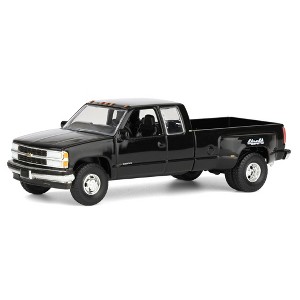 Greenlight 1/64 1998 Chevrolet Silverado 3500 Extended Cab Dually