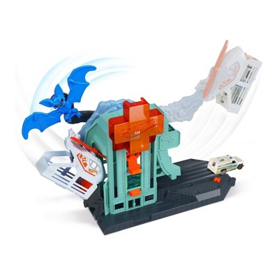 hot wheels city bat manor attack playset