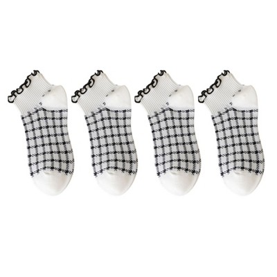 4 pk-small lattice