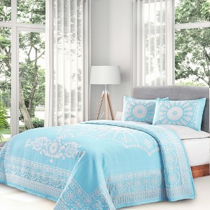 Lightweight Cotton Blend Oversized Jacquard Traditional Medallion Bedspread Set by Blue Nile Mills - 1 of 4