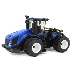 ERTL 1/64 New Holland T9.700 Tractor with PLM Intelligence and Large LSW Tires Prestige Collection 16012 - 1 of 4
