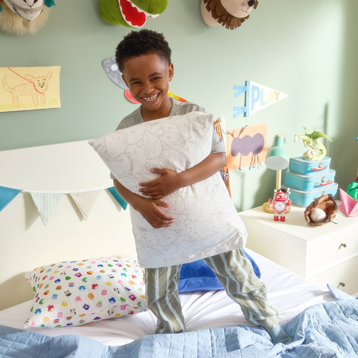 SquishPillow Kids Soft Bed Pillow and Pillowcase Machine Washable - thumbnail 8
