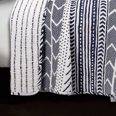 Navy and White Full/Queen Cotton Reversible Quilt Set
