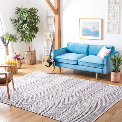 Bohemian Black and Ivory Handwoven Kilim Area Rug - 8' x 10'