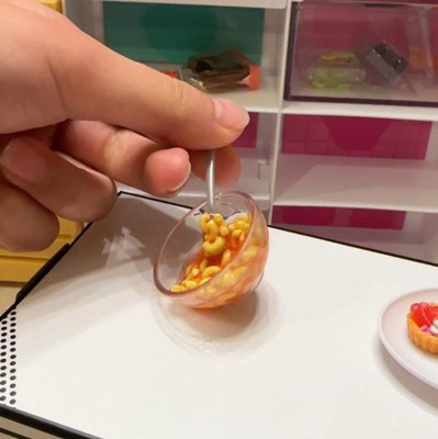 MGA Miniverse Make It Mini Food All You Can Eat playset