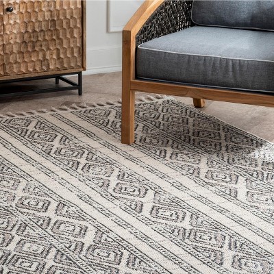 Ivory Braided Stripe Synthetic 4' x 6' Easy-Care Area Rug