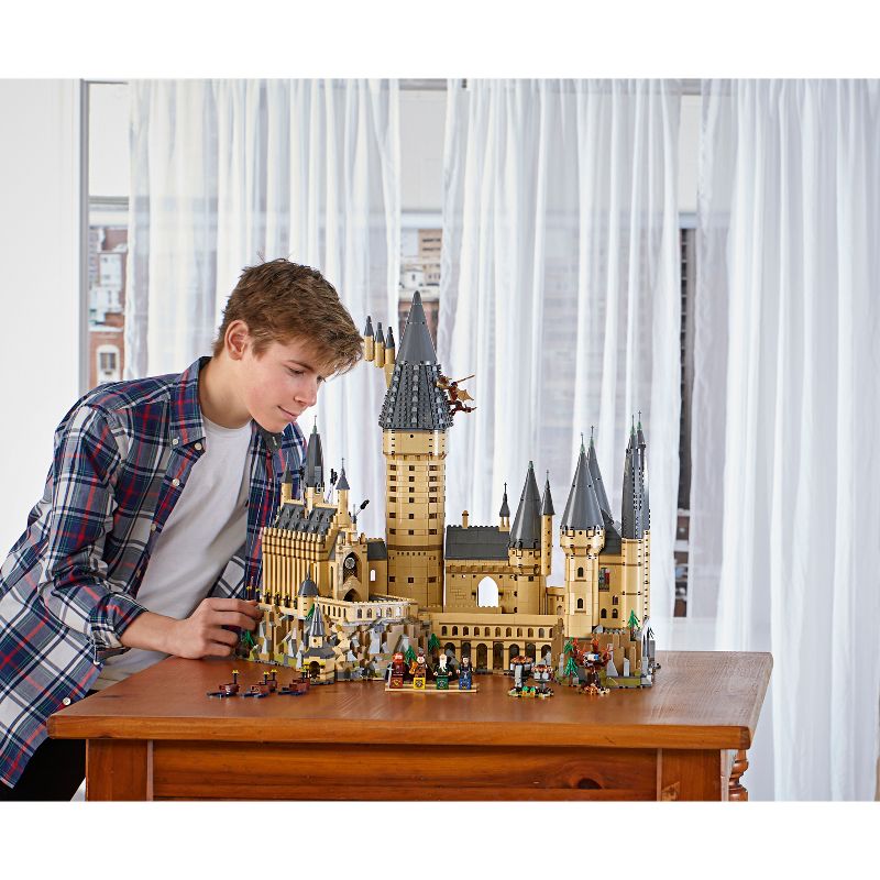LEGO Harry Potter Hogwarts Castle Toy 71043, 4 of 9